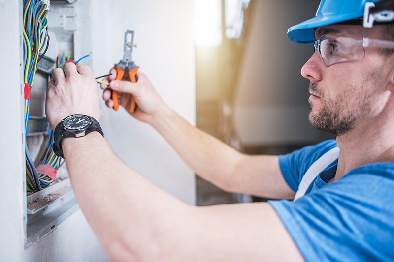 Electrician Qualifications in Bristol Bristol